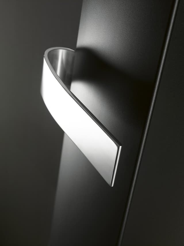OTHELLO MONO SLIM grzejnik aluminiowy 300x1890mm, czarny mat