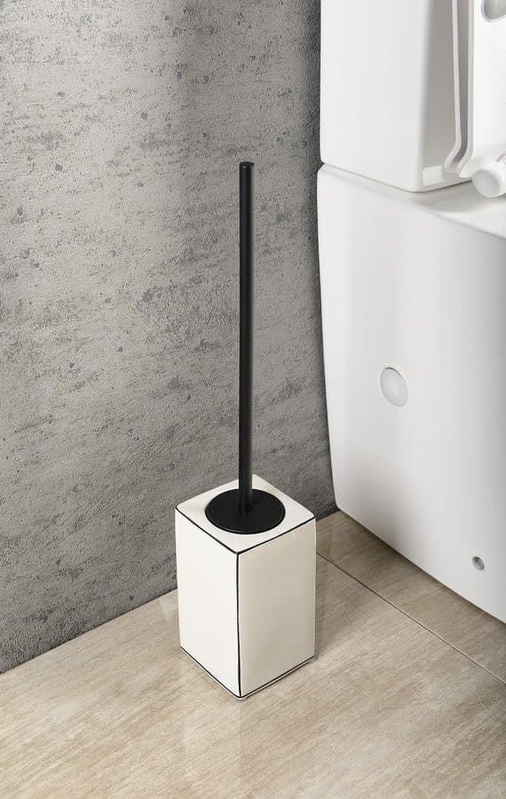 LUCREZIA stacjonarna szczotka WC, ceramika