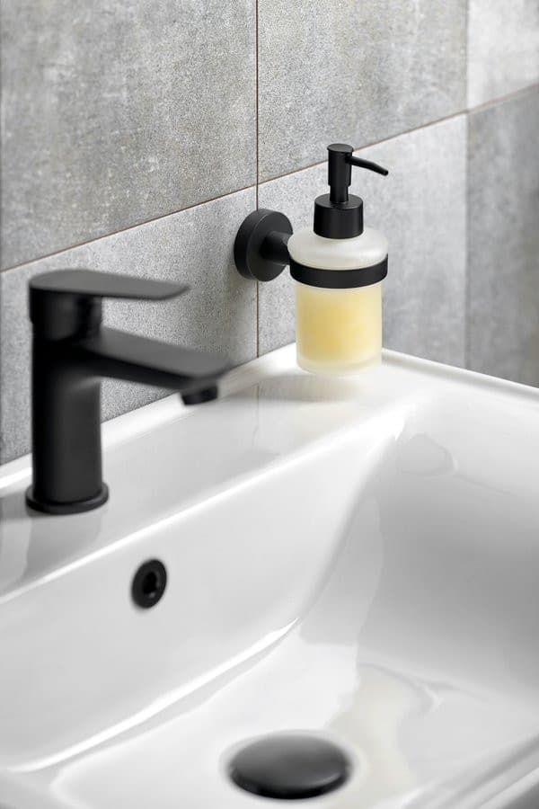 SAMBA dozownik do mydła 150ml, mleczne szkło, czarny mat
