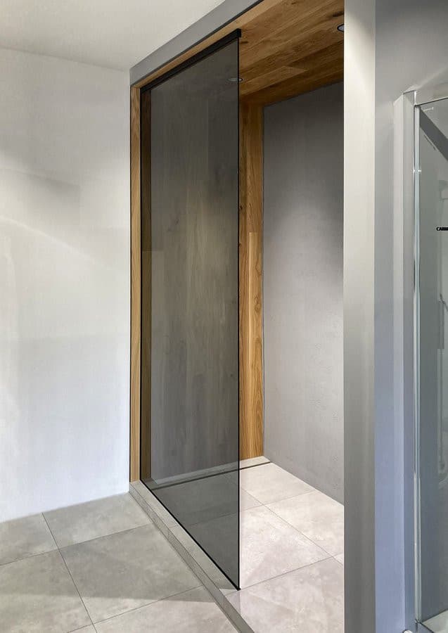 ARCHITEX hartowane szkło szare, L 1200-1600mm, H 1800-2600mm