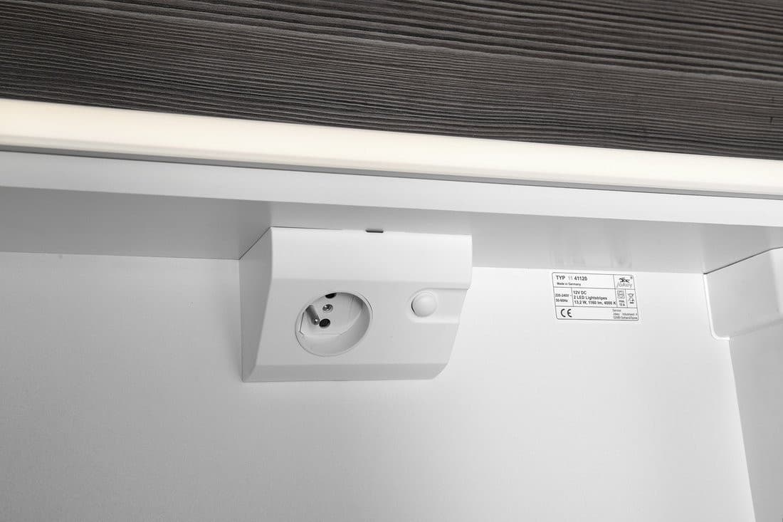 BATU szafka z lustrem 2x oświetlenie LED, 60x71x15cm, biały