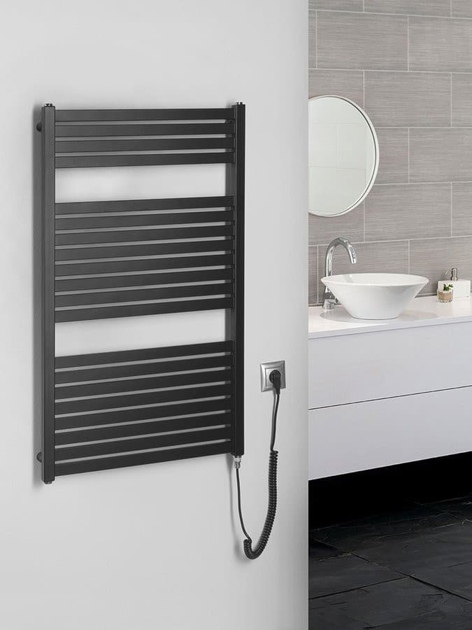 Grzejnik elektryczny TONDI-E 600x970 mm, 400 W, czarny mat