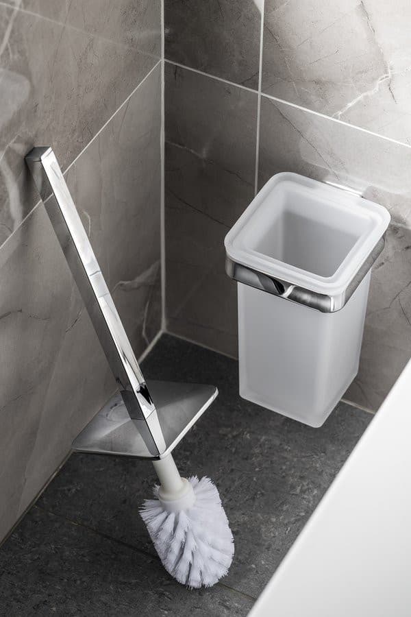 SAMOA szczotka WC wisząca, mleczne szkło, chrom