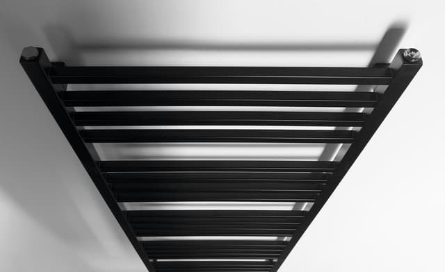 METRO grzejnik łazienkowy 600x1510 mm, czarny matowy
