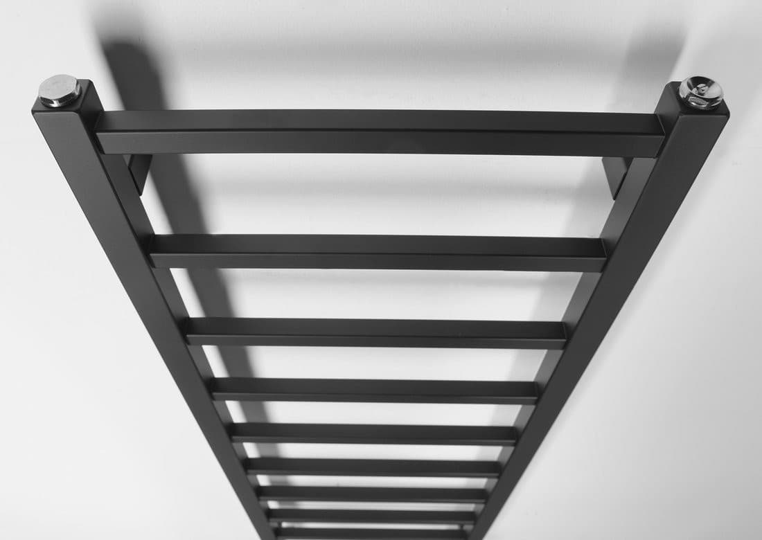 Grzejnik łazienkowy METRO LIGHT 400x1140 mm, czarny mat
