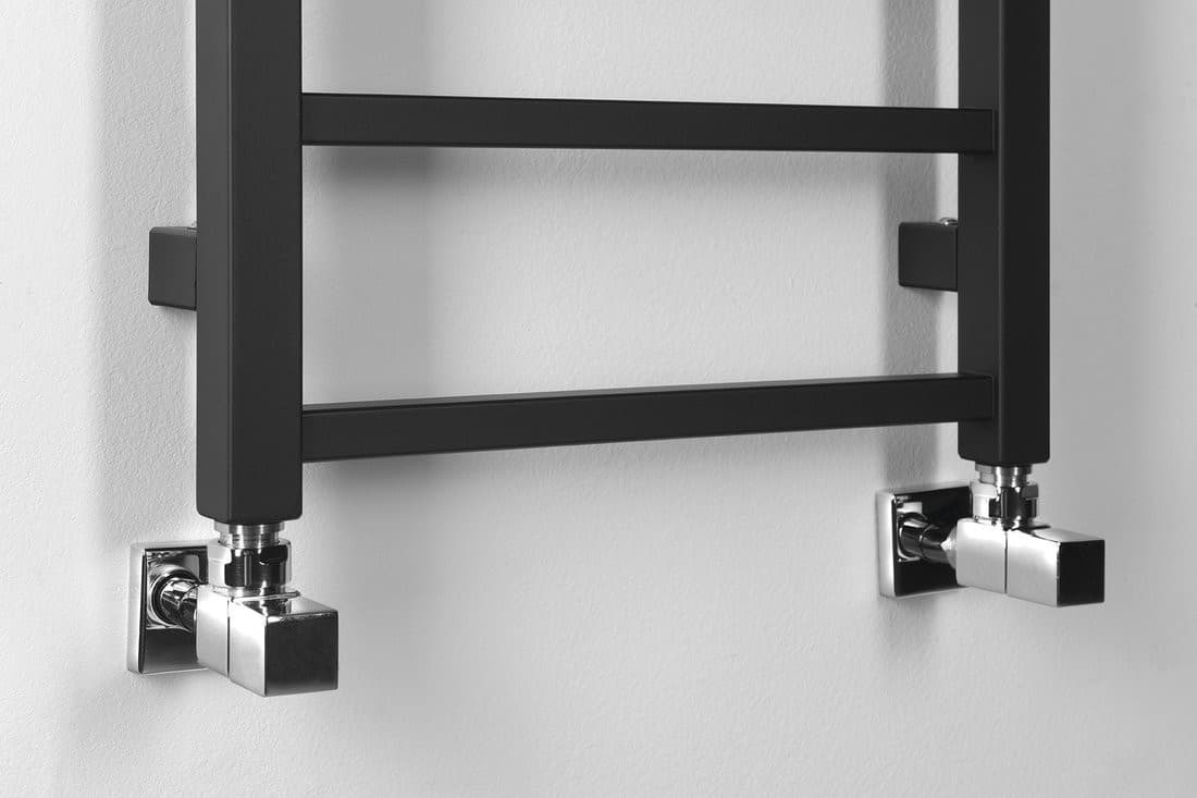 Grzejnik łazienkowy METRO LIGHT 400x1140 mm, czarny mat