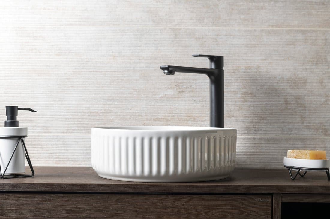 ION umywalka ceramiczna nablatowa, Ø 36cm, biały