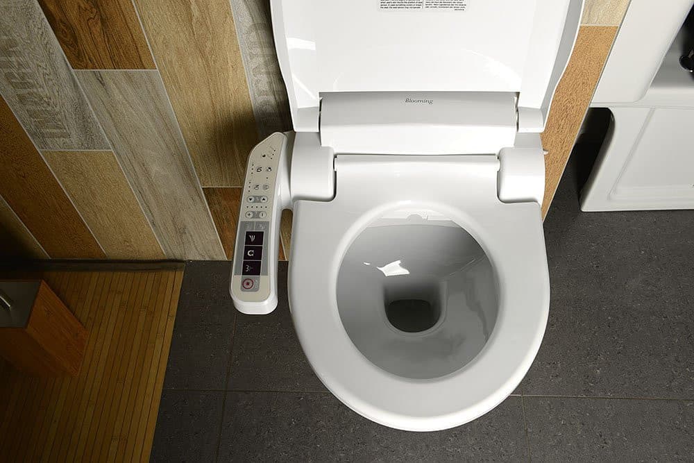 BLOOMING EKO PLUS elektroniczny bidet z systemem SOFT CLOSE