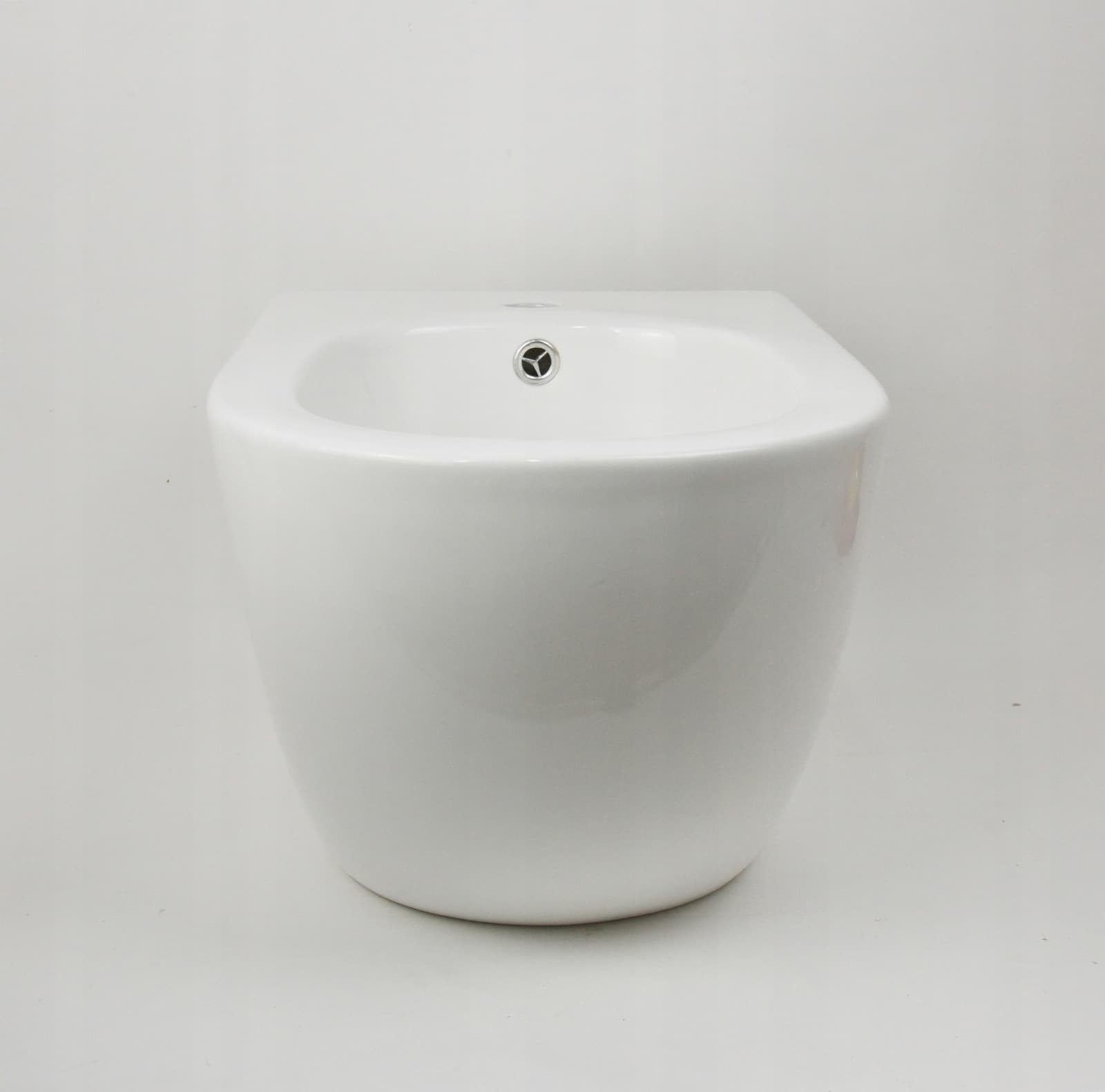 Bidet podwieszany INTERO BS01, ceramiczny