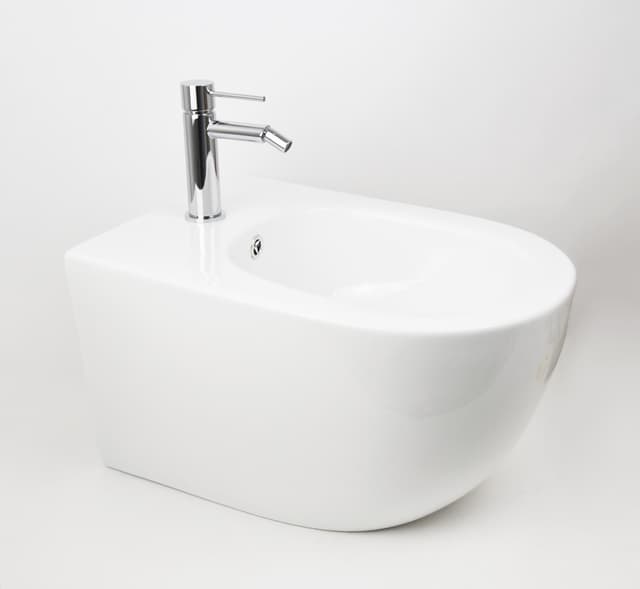 Bidet podwieszany INTERO BS01, ceramiczny