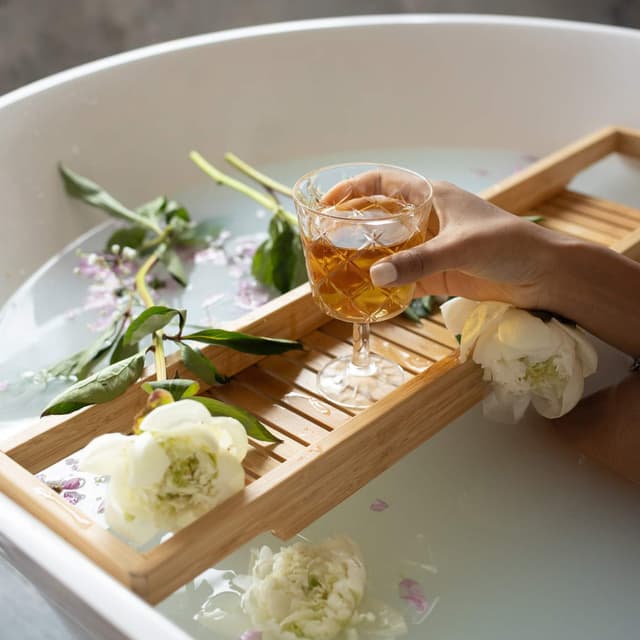 Bambusowa półka na wannę