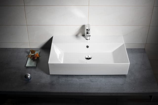 SISTEMA umywalka ceramiczna 70x42 cm, prostokątna biała