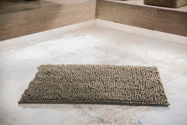 DYWANIK ŁAZIENKOWY BRĄZOWY - AWD Interior