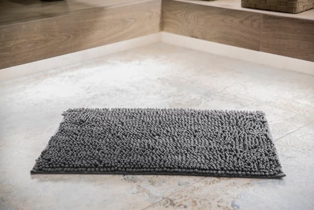 DYWANIK ŁAZIENKOWY SZARY - AWD Interior
