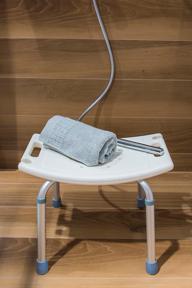 KRZESŁO PRYSZNICOWE - AWD Interior