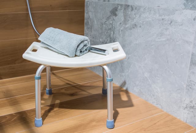 KRZESŁO PRYSZNICOWE - AWD Interior