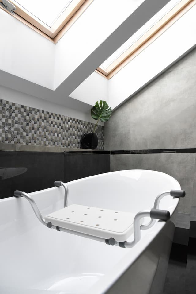 ŁAWECZKA WANNOWA - AWD Interior