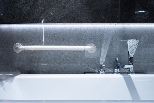 UCHWYT ŁAZIENKOWY PROSTY (L) - AWD Interior