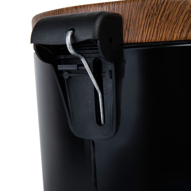 KOSZ NA ŚMIECI 3L - AWD Interior