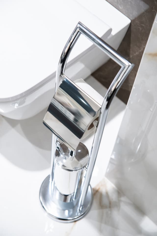 STOJAK ŁAZIENKOWY - AWD Interior