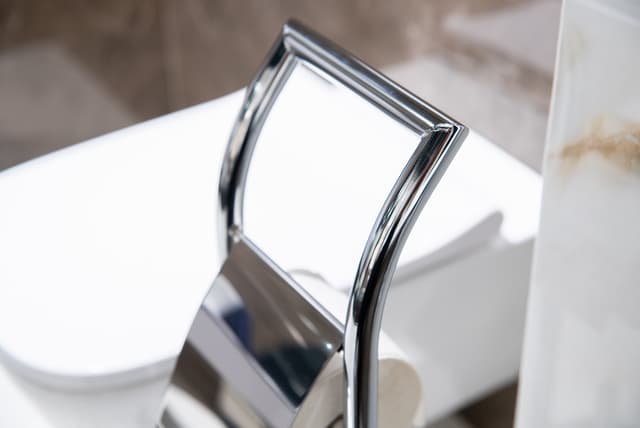 STOJAK ŁAZIENKOWY - AWD Interior