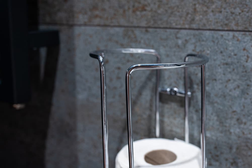 POJEMNIK NA PAPIER - AWD Interior