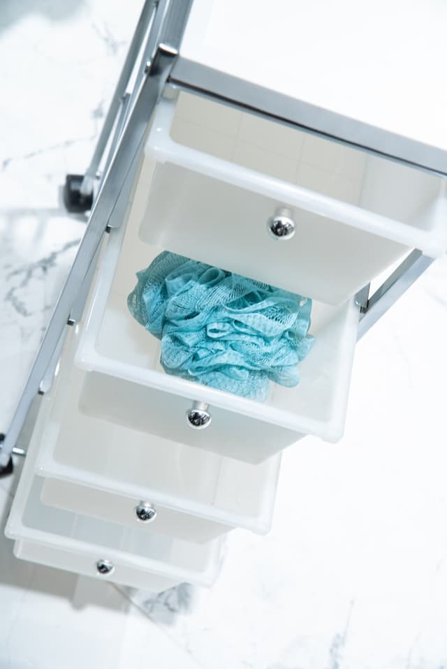 REGAŁ ŁAZIENKOWY Z SZUFLADAMI - AWD Interior