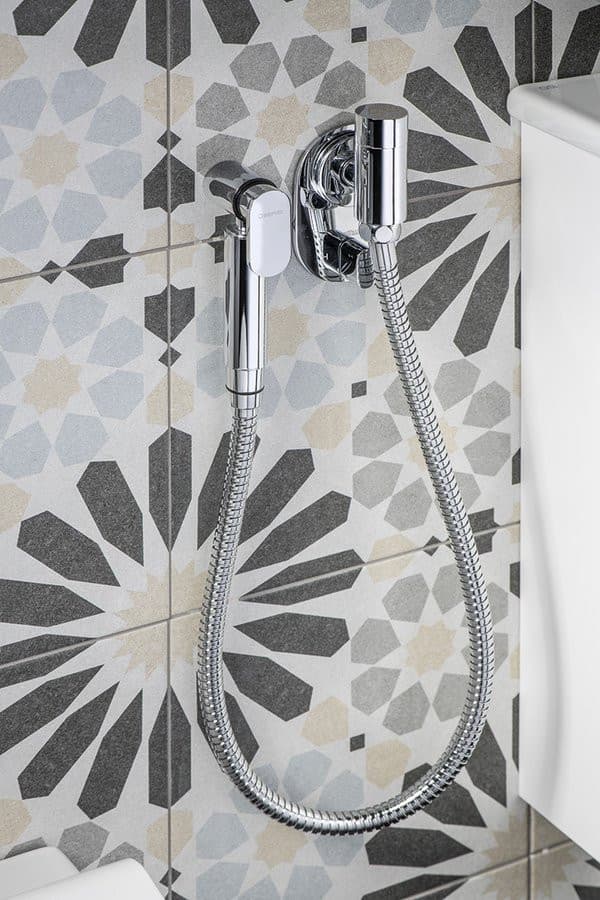 Podtynkowy zawór bidetowy z regulatorem temperatury i słuchawką chrom