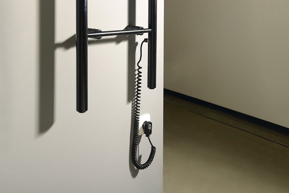 KARBO elektryczna suszarka na ręczniki, okrągła, 400x1120mm, moc 87 W, czarny mat