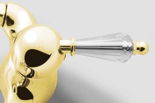 Bateria prysznicowa ścienna KIRKÉ CRYSTAL złota z kryształowym uchwytem