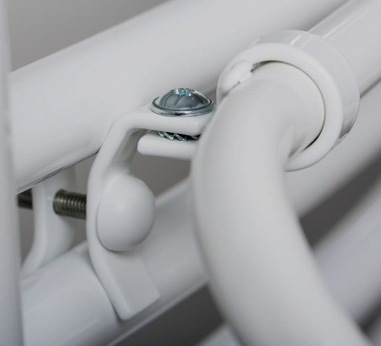 Wieszak na 4 ręczniki 60 cm biały uniwersalny na grzejnik