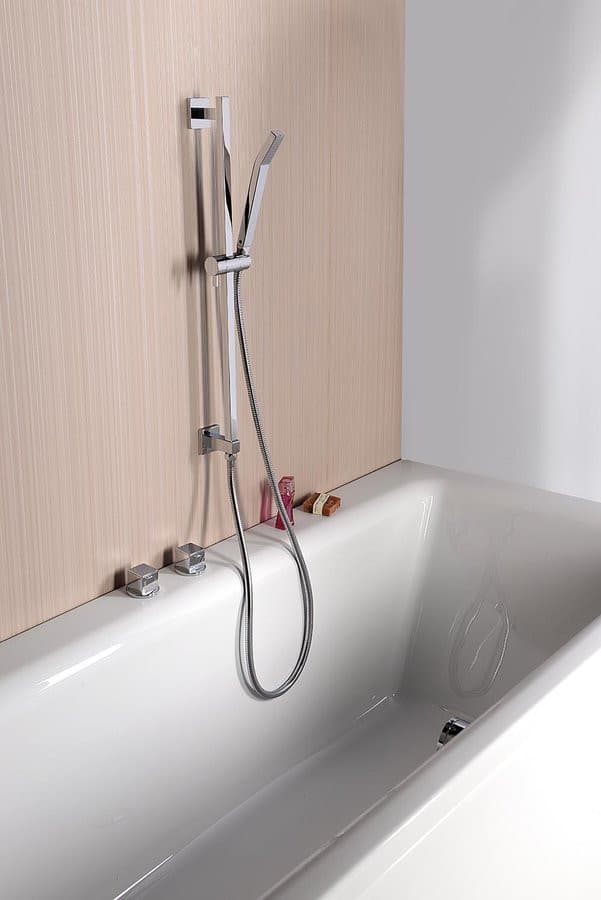 Uchwyt prysznicowy przesuwny 600 mm kwadratowy chrom Sapho