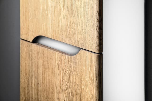 MEDIENA szafka wysoka 40x140x20cm, 2 drzwiczki, lew/prawa, biały mat, dąb naturalny