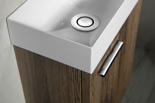 Mała umywalka kompozytowa PICCOLINO 30,8x17 cm bateria prawa