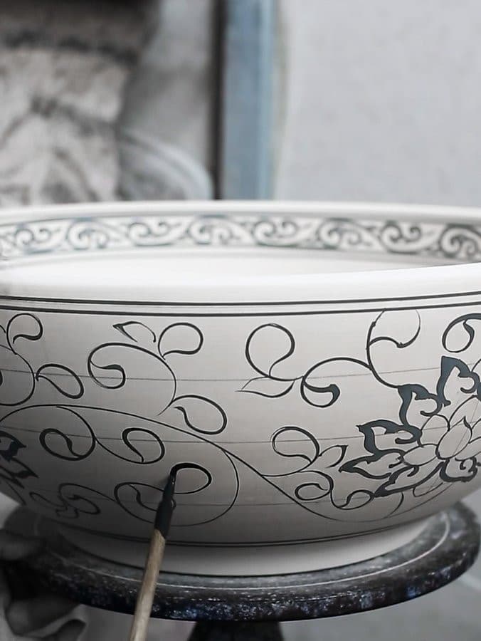 PRIORI umywalka ceramiczna nablatowa 60x40 cm biała z niebieskim wzorem