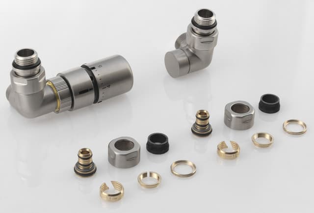 Zestaw przyłączeniowy CORNER z termostatem, lewy, matowa stal nierdzewna