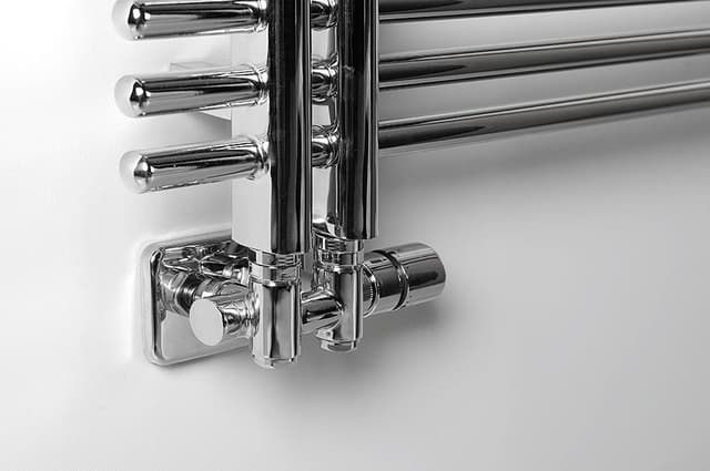 Zestaw przyłączeniowy TWIN COMBI z termostatem prawy chrom