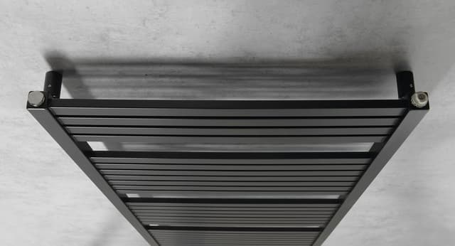 TONDI grzejnik łazienkowy 600x1690 mm czarny mat centralne podłączenie