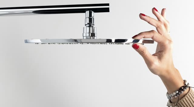 SPIRIT ROUND panel prysznicowy z baterią termostatyczną 250x1550mm, biały