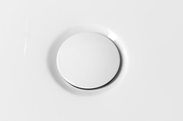 Maskownica przelewu wannowego 6/4 klik-klak biały połysk