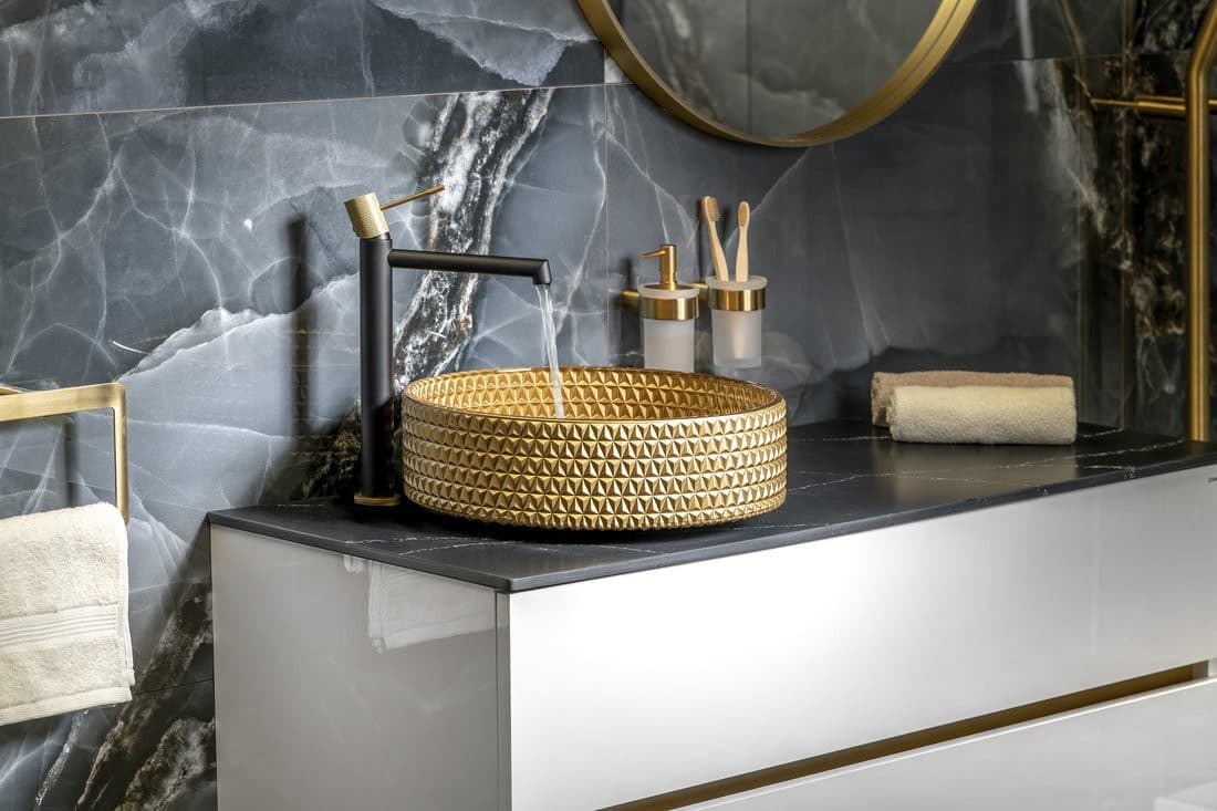 SOLARIS bateria umywalkowa bez odpływu, wysoka, czarny/złoty mat