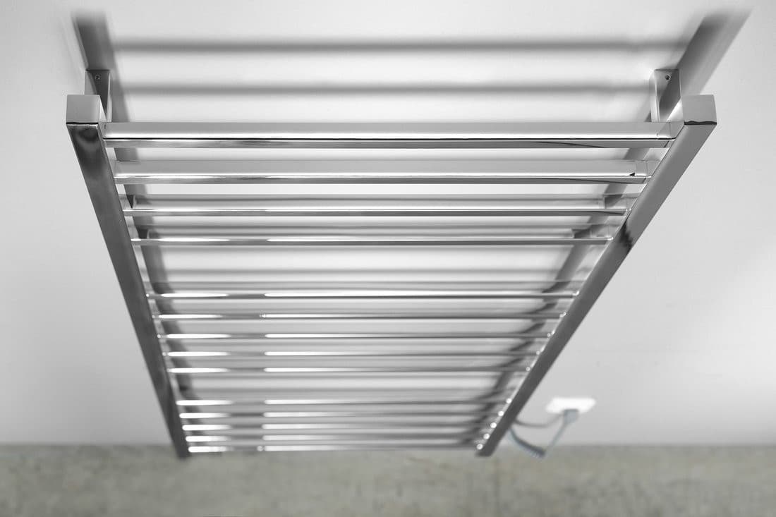 ESKINADO elektryczna suszarka na ręczniki, kwadratowa, 600x1500 mm, 130 W, stal nierdzewna polerowana
