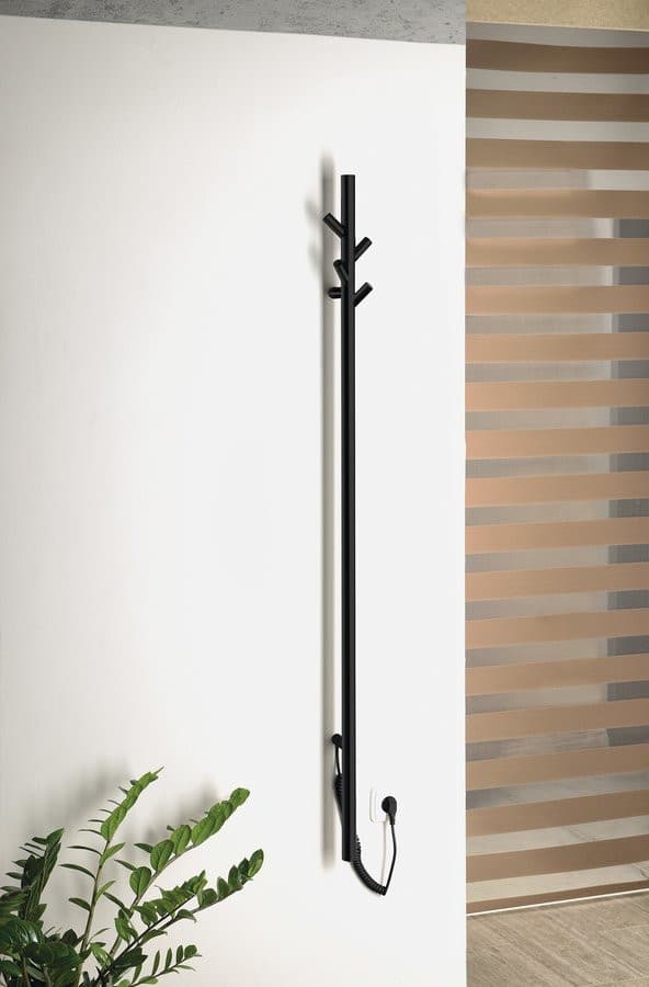 Suszarka elektryczna na ręczniki PASADOR 150x1500 mm czarna matowa