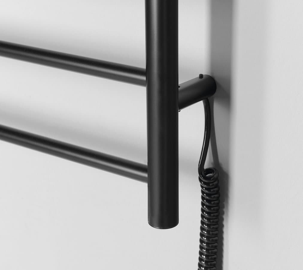 REDONDO elektryczna suszarka na ręczniki, okrągła czarna (630x1160 mm, 130 W)