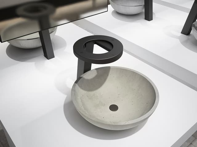 CONCEPT bateria stojąca z czujnikiem, z dozownikiem mydła i suszarką do rąk, wysokość 188mm, czarny