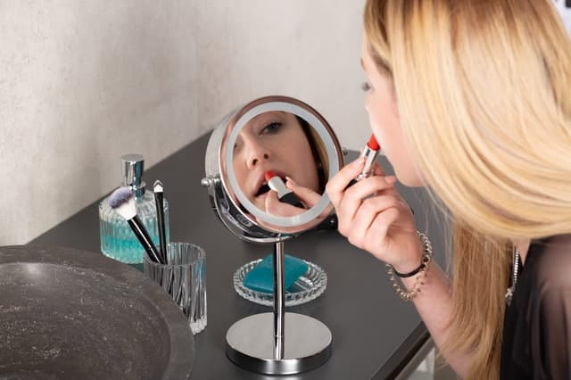 DAISY lusterko kosmetyczne LED dwustronne 150mm chrom