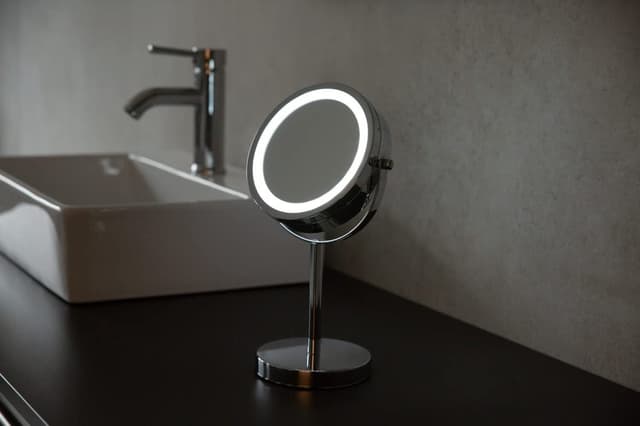 DAISY lusterko kosmetyczne LED dwustronne 150mm chrom