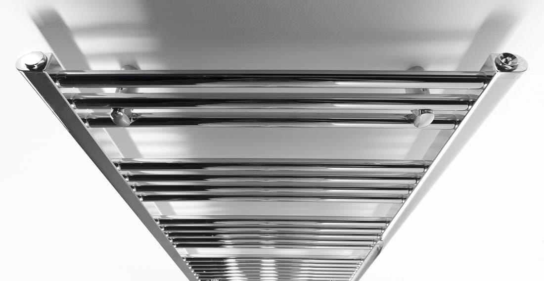Grzejnik łazienkowy ALYA 600x1600 mm chrom środkowe podłączenie