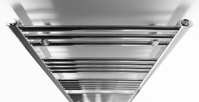 Grzejnik łazienkowy ALYA 600x1600 mm chrom środkowe podłączenie