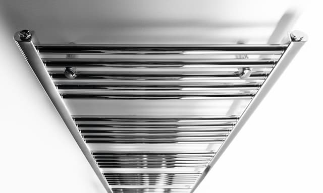 ALYA grzejnik łazienkowy chrom 600x1785mm podłączenie środkowe